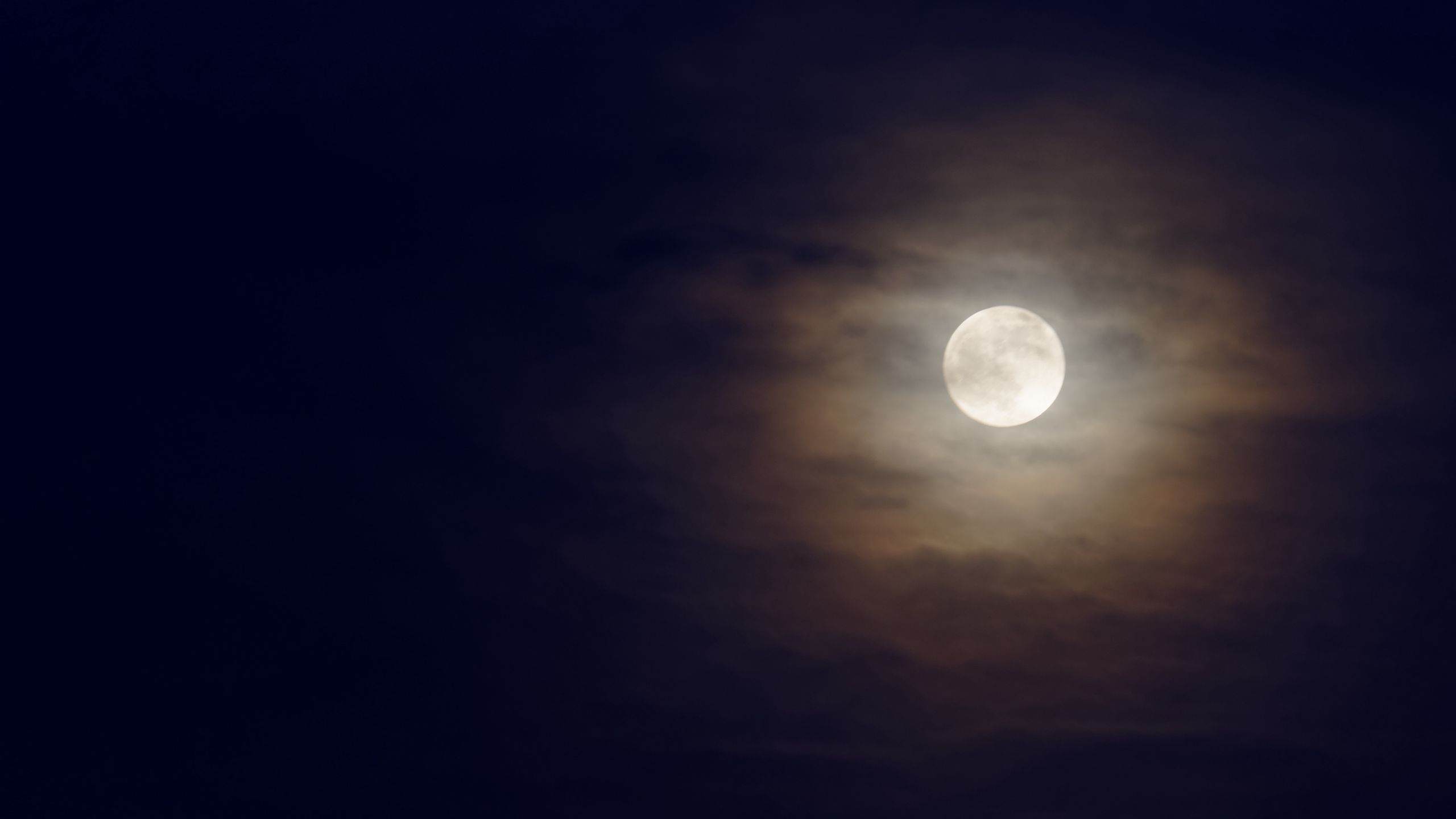 Download wallpaper 2560x1440 moon, darkness, sky, night widescreen 16:9