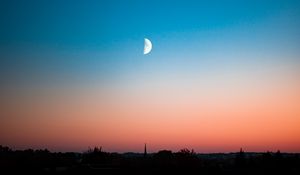 Preview wallpaper moon, evening, city, sky, horizon