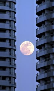 Preview wallpaper moon, full moon, buildings, sky