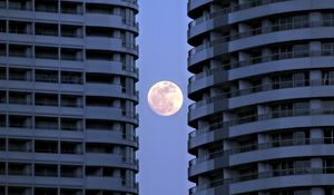 Preview wallpaper moon, full moon, buildings, sky