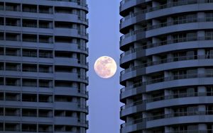 Preview wallpaper moon, full moon, buildings, sky