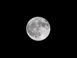 Preview wallpaper moon, full moon, bw, satellite, dark