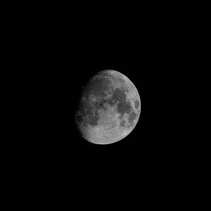 Preview wallpaper moon, full moon, craters, night
