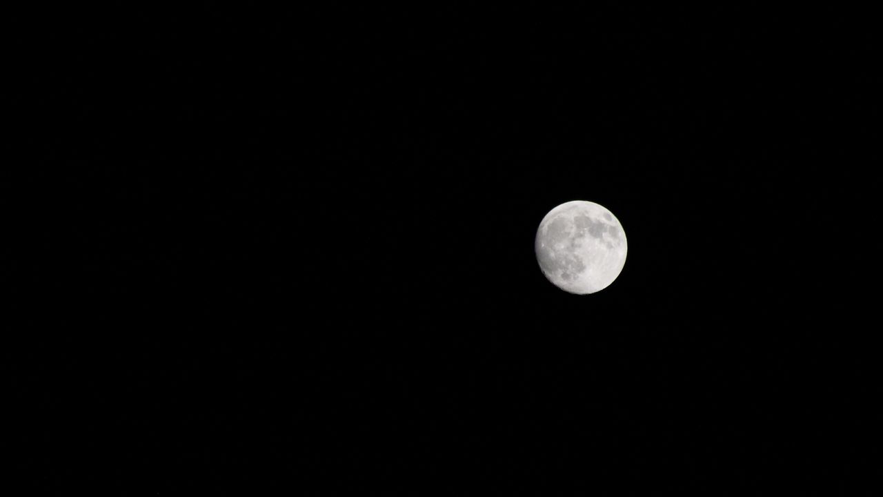 Wallpaper moon, full moon, minimalism, bw