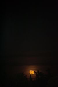Preview wallpaper moon, full moon, night, sky, darkness