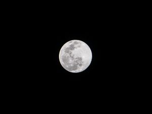Preview wallpaper moon, full moon, night, bw