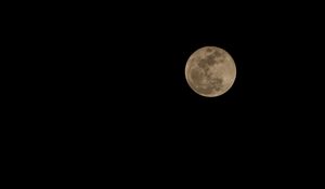 Preview wallpaper moon, full moon, night, dark, black