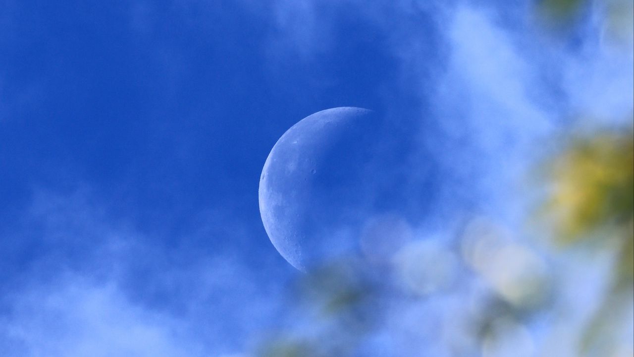 Wallpaper moon, full moon, sky, lens flare, blur