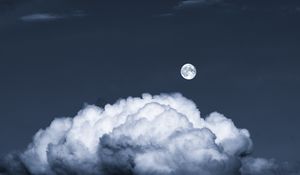 Preview wallpaper moon, fullmoon, clouds, night