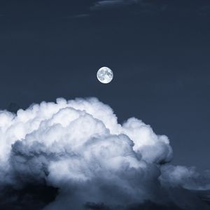 Preview wallpaper moon, fullmoon, clouds, night