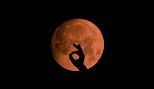 Preview wallpaper moon, hand, gesture, dark, night