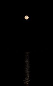 Preview wallpaper moon, lake, night, darkness, black