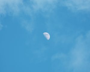 Preview wallpaper moon, month, sky, evening