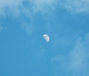 Preview wallpaper moon, month, sky, evening