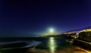 Preview wallpaper moon, moonlight, sea, city, lights, night