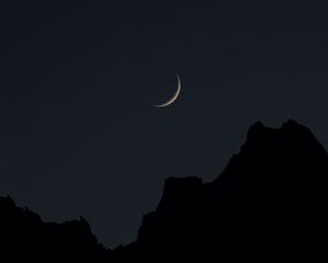 Preview wallpaper moon, mountains, night, sky, full moon, crescent