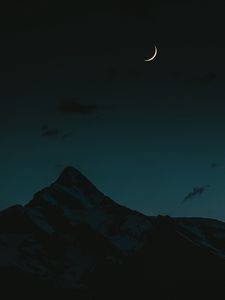 Preview wallpaper moon, mountains, night, sky