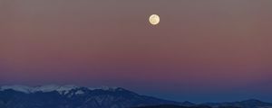 Preview wallpaper moon, mountains, snowy, field, evening