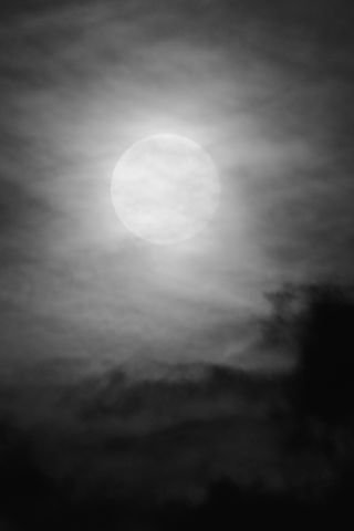 320x480 Wallpaper moon, night, clouds, sky, bw