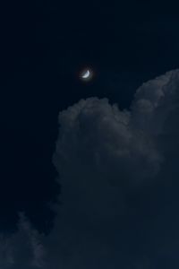 Preview wallpaper moon, night, clouds, sky