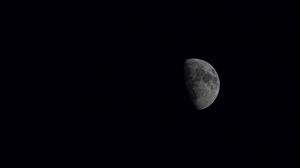 Preview wallpaper moon, night, dark, bw