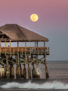 Preview wallpaper moon, night, pier, cocoa beach, florida, usa