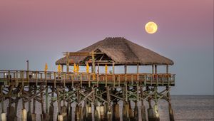 Preview wallpaper moon, night, pier, cocoa beach, florida, usa