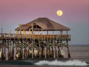 Preview wallpaper moon, night, pier, cocoa beach, florida, usa