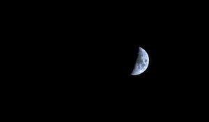 Preview wallpaper moon, night, sky, black, minimalism