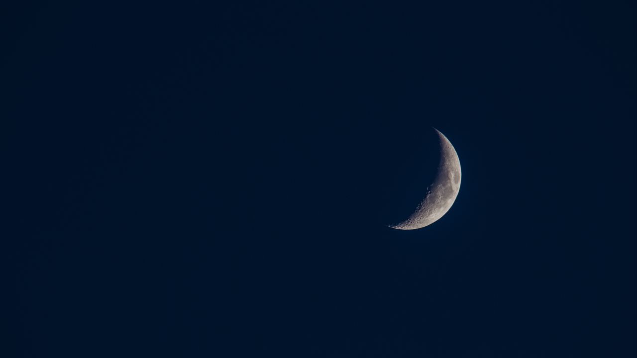 Wallpaper moon, night, sky, dark, minimalism