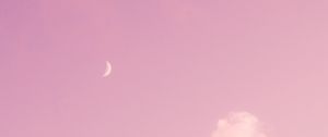 Preview wallpaper moon, pink, clouds, sky