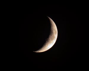 Preview wallpaper moon, shadow, black, night