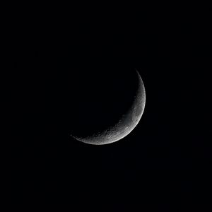 Preview wallpaper moon, shadow, night, sky, black