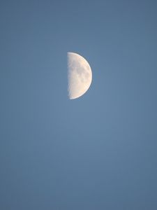Preview wallpaper moon, sky, blue, night, minimalism
