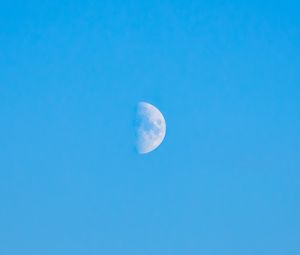 Preview wallpaper moon, sky, minimalism