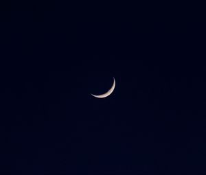 Preview wallpaper moon, sky, night, black, minimalism, darkness