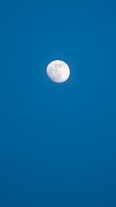 Preview wallpaper moon, sky, night, blue, minimalism