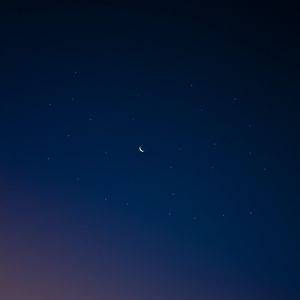 Preview wallpaper moon, starry sky, sky, gradient