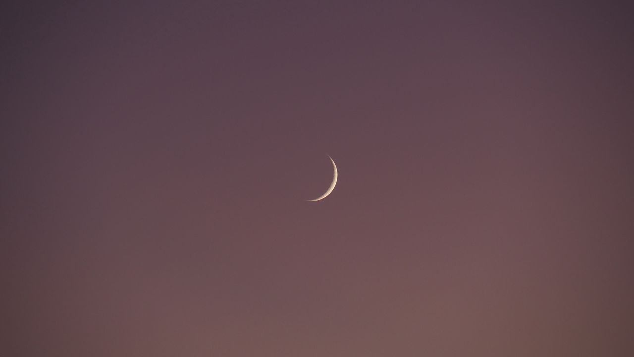 Wallpaper moon, sunset, sky, gradient, minimalism