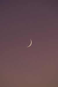 Preview wallpaper moon, sunset, sky, gradient, minimalism