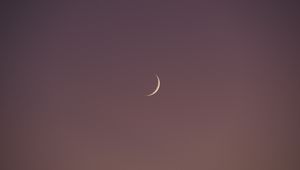 Preview wallpaper moon, sunset, sky, gradient, minimalism