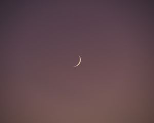Preview wallpaper moon, sunset, sky, gradient, minimalism