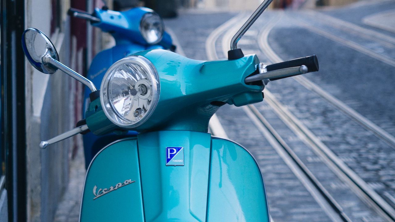 Wallpaper moped, blue, handlebar