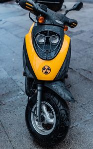 Preview wallpaper moped, scooter, yellow, wet, front view