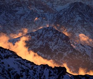 Preview wallpaper morocco, mountains, tops, snow, fog