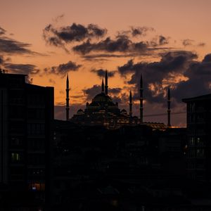 Preview wallpaper mosque, building, twilight, silhouettes, dark