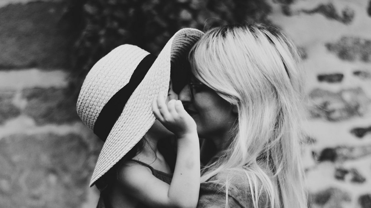 Wallpaper mother, child, bw, family, hug, tenderness, hat