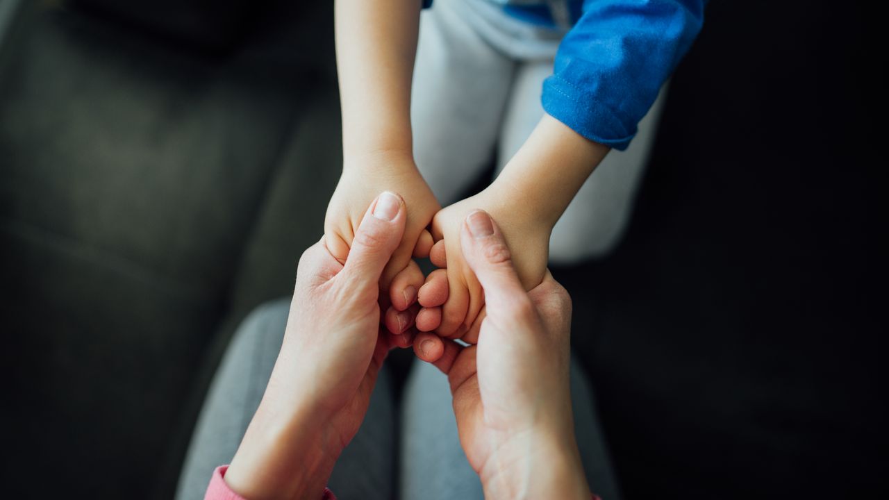 Wallpaper motherhood, mom, child, hands, touch