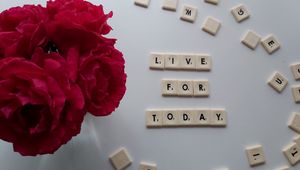 Preview wallpaper motivation, cubes, inscription, words, petals