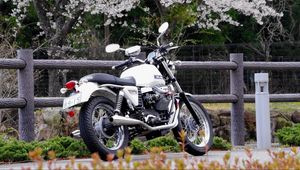 Preview wallpaper moto guzzi v7, moto guzzi, motorcycle, bike, white